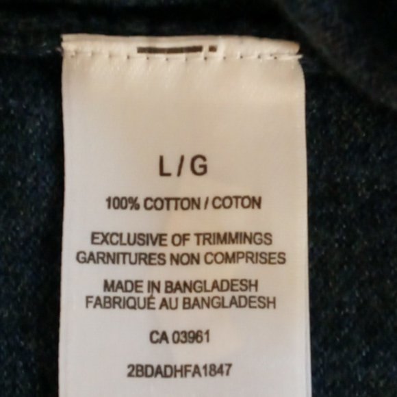 Denver Hayes navy v-neck sweater Size Large NWT - Picture 6 of 7